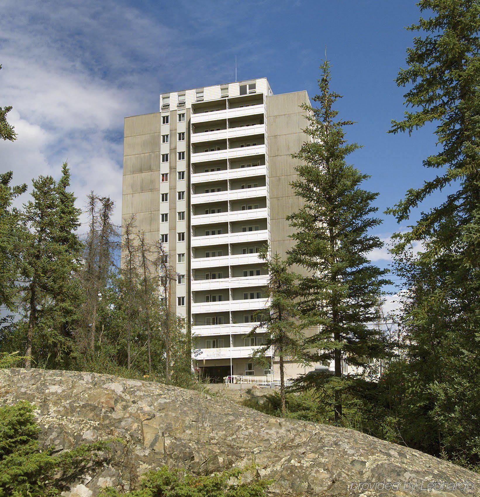 Coast Fraser Tower Yellowknife Kültér fotó